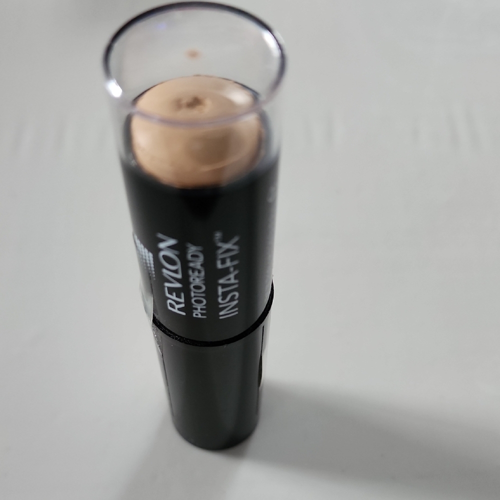 Revlon PhotoReady Insta-Fix Concealer - Tan